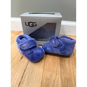 Purple baby Uggs size 6-12M